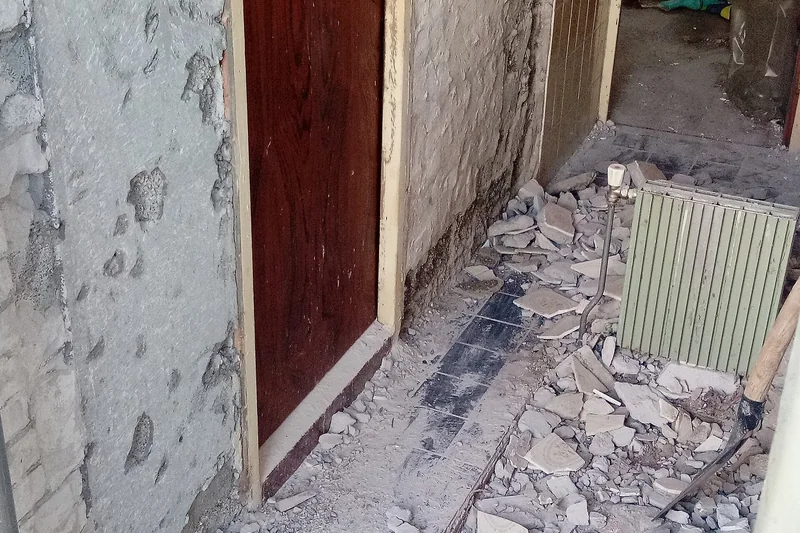 Detailaufnahme zum Thema Sanierung im bewohnten Haus